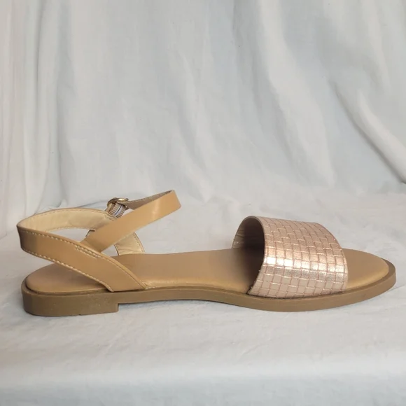 XOXO Rose Gold Faux Woven Leather Ankle Strap Sandals Size 8 - Picture 3 of 11